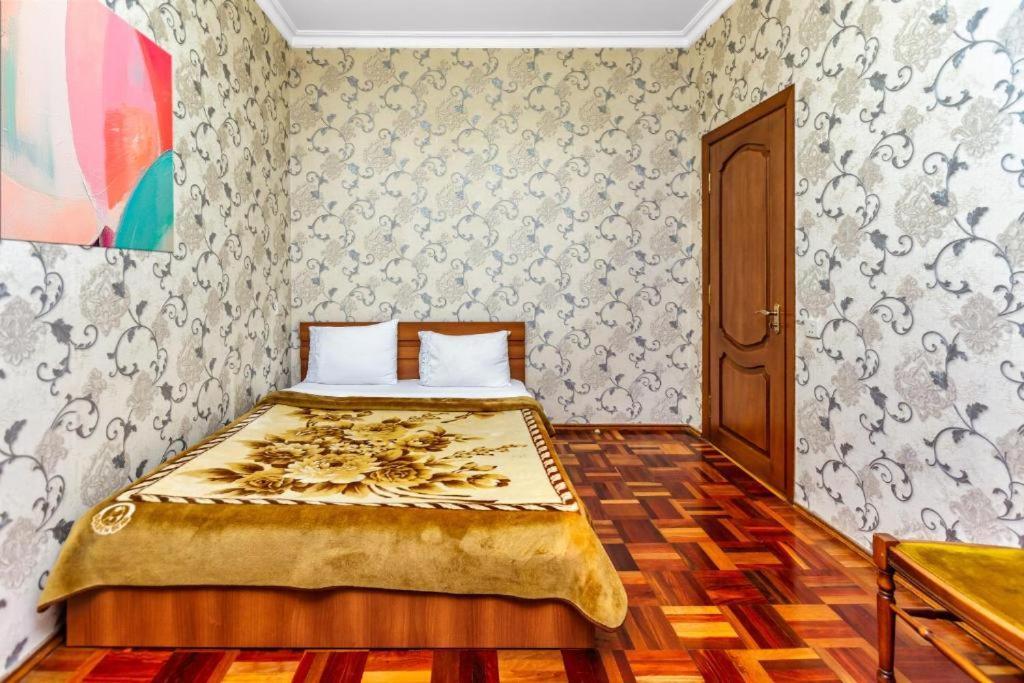 Azneft Royal Suite Apartment Sea View Баку Екстер'єр фото