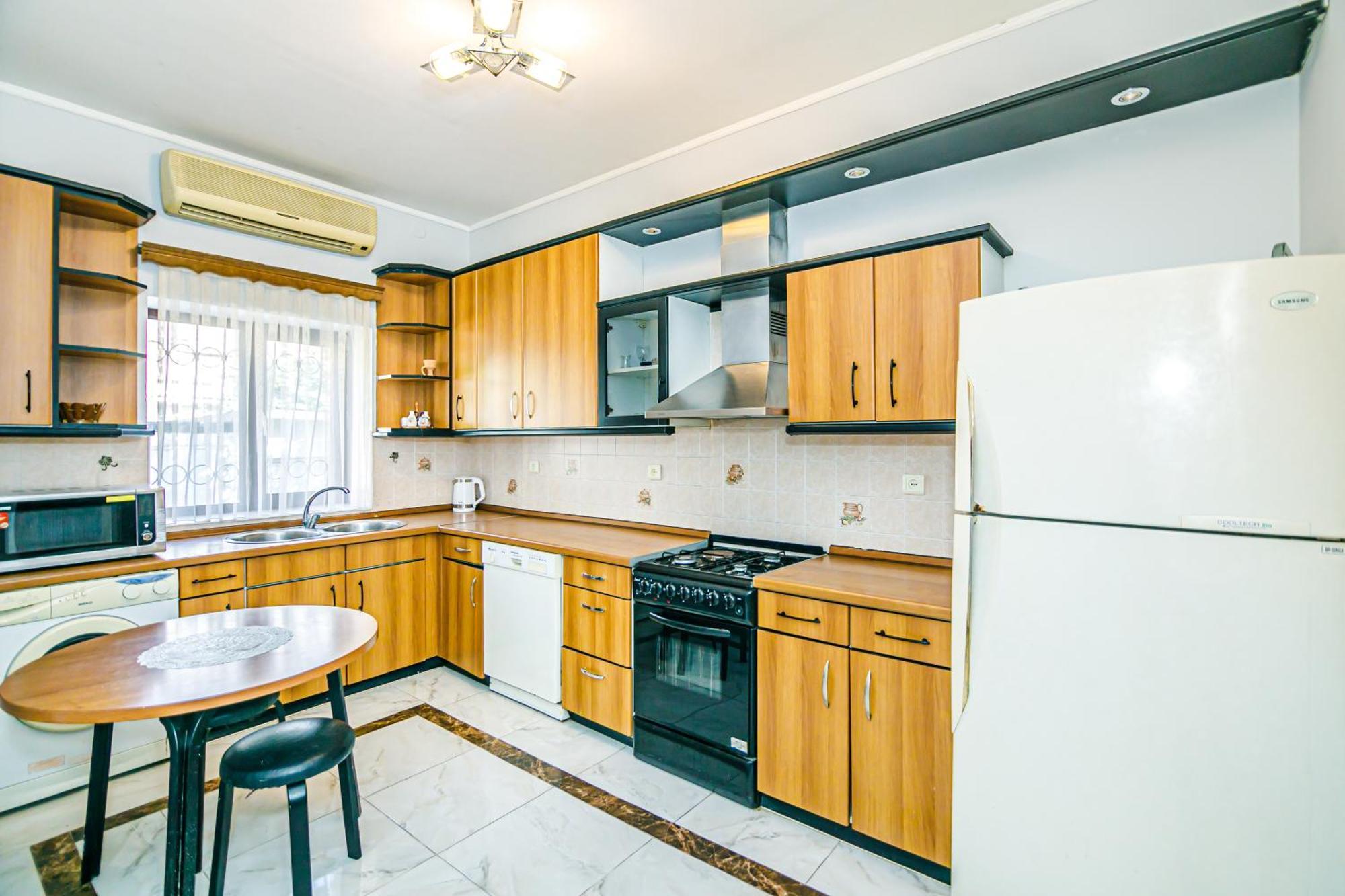 Azneft Royal Suite Apartment Sea View Баку Екстер'єр фото