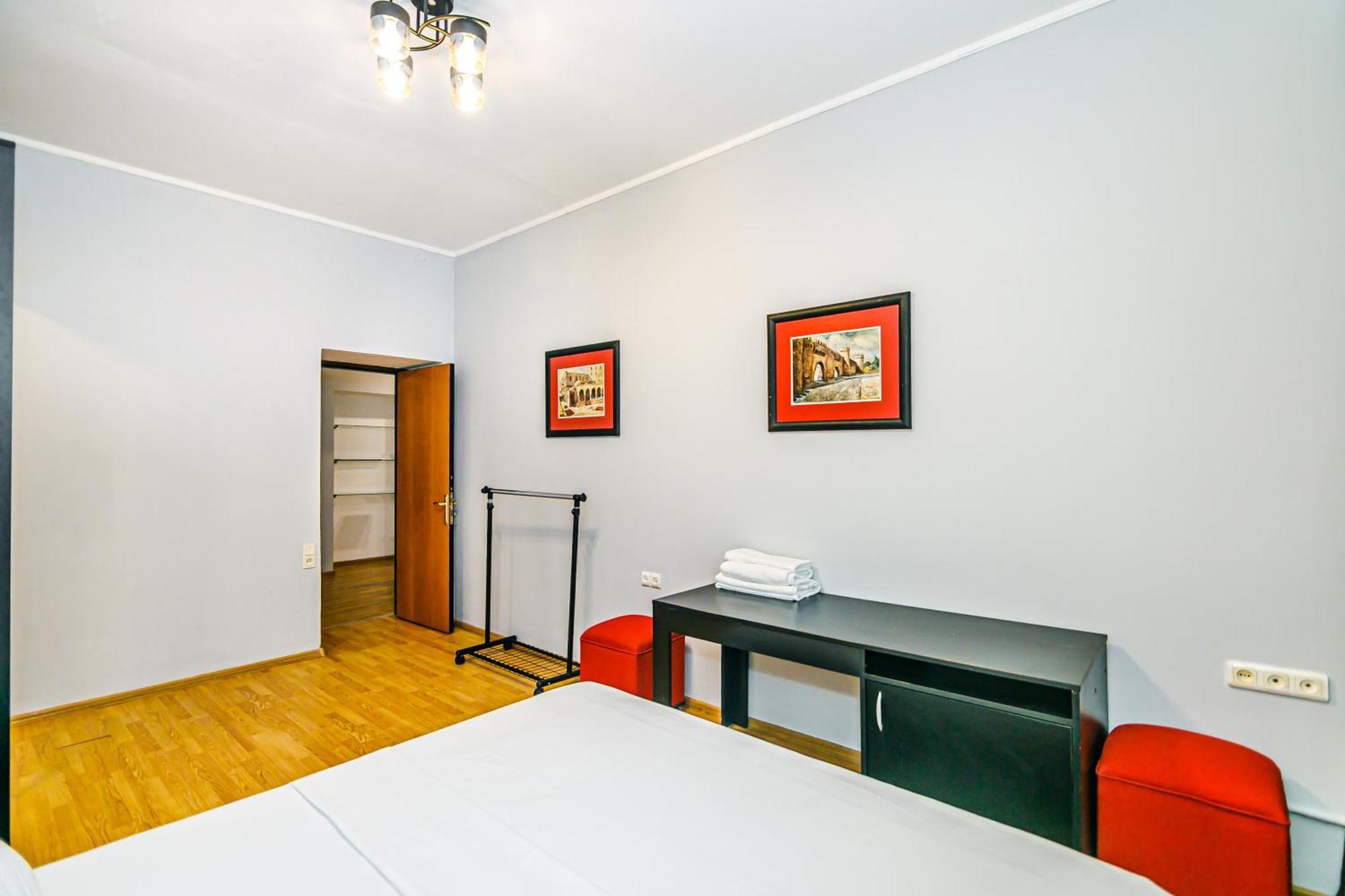 Azneft Royal Suite Apartment Sea View Баку Екстер'єр фото