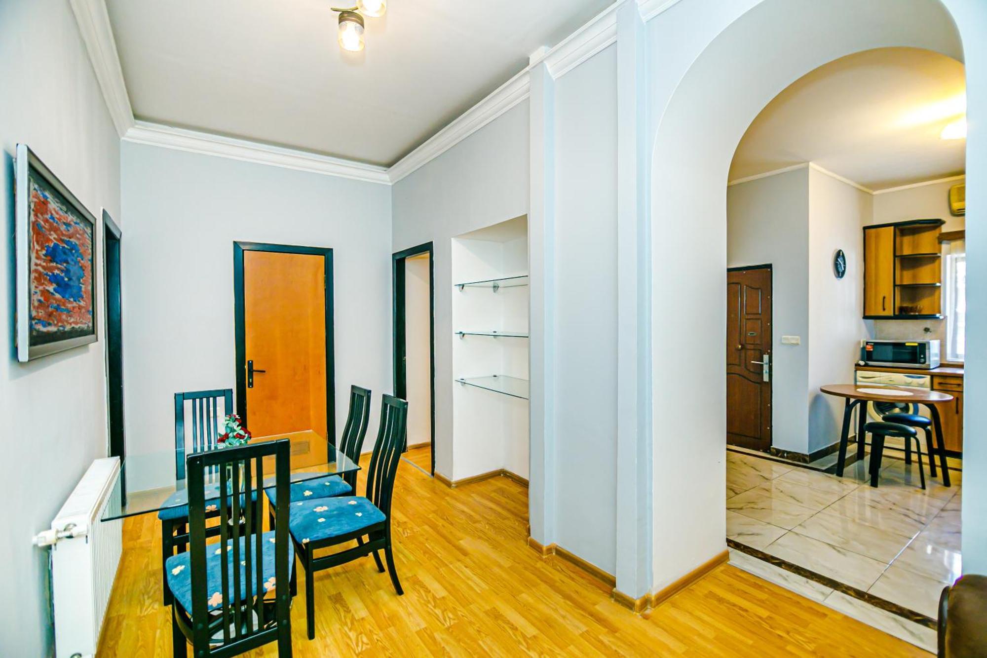 Azneft Royal Suite Apartment Sea View Баку Екстер'єр фото
