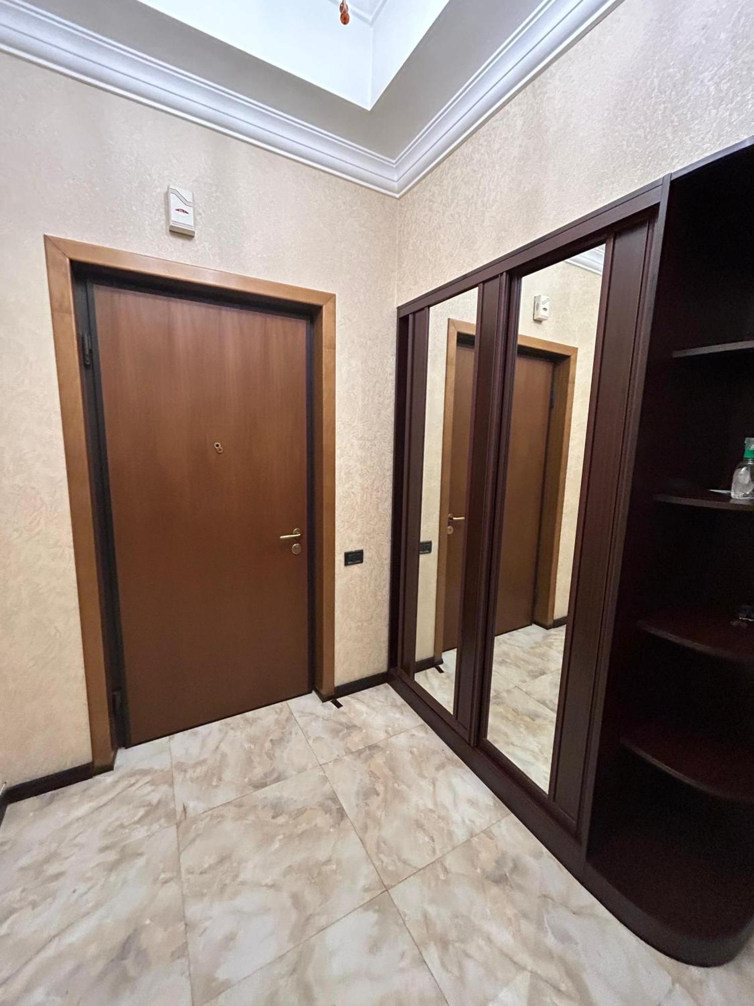 Azneft Royal Suite Apartment Sea View Баку Екстер'єр фото